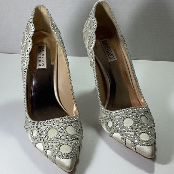 Badgley Mischka Brand
Rouge Embellished Evening Shoe - Picture 5 of 11